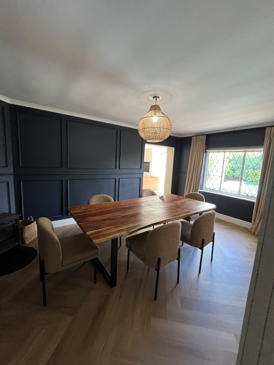 Dining room pendant lighting